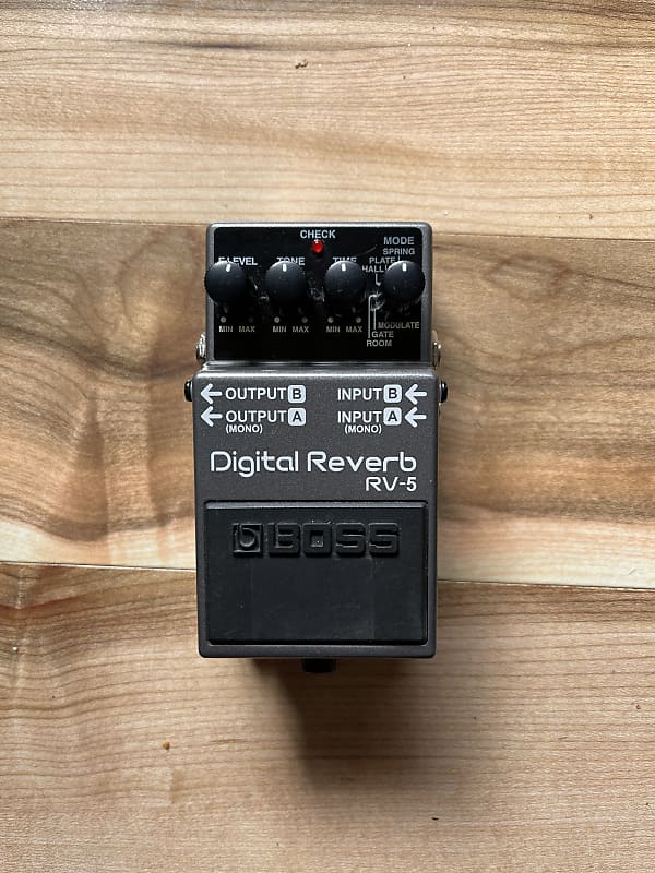 Boss RV-5 Digital Reverb pedal