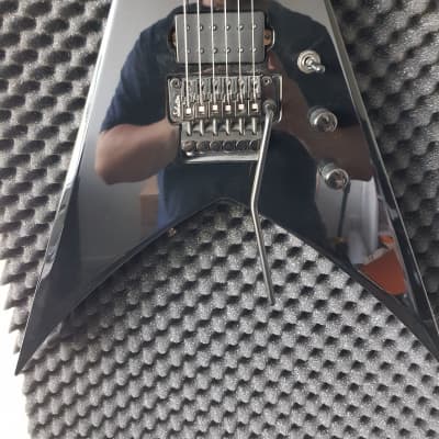 Ran Guitars Invader 2017 - Gloss Black with Jackson KV Hardshell case image 3