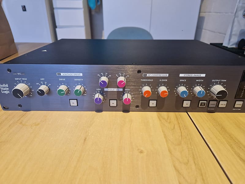 Solid Stage Logic Fusion :: Open Box, Full Factory Warranty