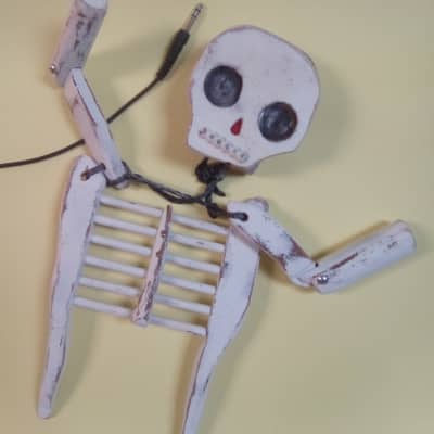 Electric Skeleton Rattle image 3