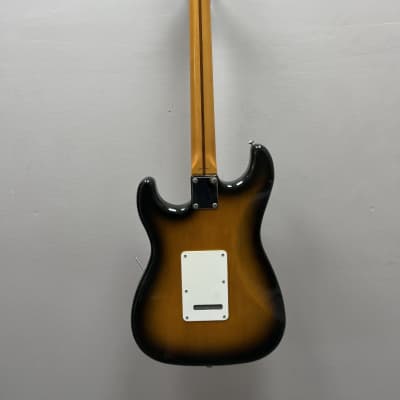 Fender Stratocaster ST-57 Reissue 1994 - 2 Tone Sunburst image 7