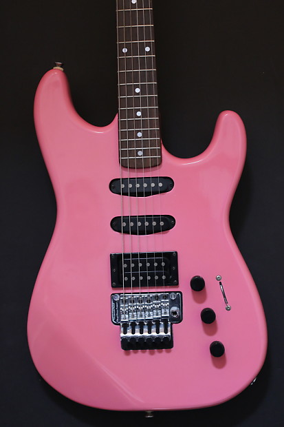 Hot pink best sale stratocaster