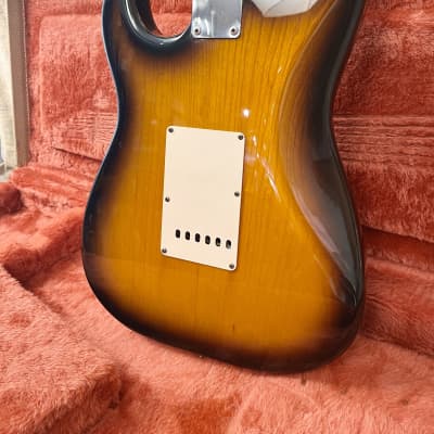 Fender '54 Reissue Custom Shop Stratocaster 1991 Sunburst image 11
