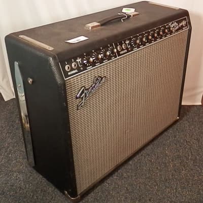 Fender Twin Reverb Reissue 2x12" Guitar Tube Combo Amp with Jensen Special Design Speakers and footswitch RECENTLY SERVICED image 6