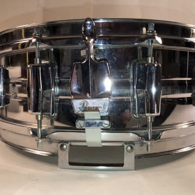Vintage Pearl 10 lug Chrome Snare Drum image 4
