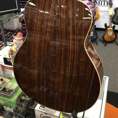 Taylor 818e Sitka Spuce Top Indian Rosewood Back & Sides with Western Floral Hardshell Case - Rep Sample, Mint image 14