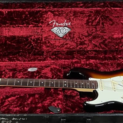 Used Fender 2006 Left Handed USA 60th Anniversary Stratocaster with Case - Sunburst imagen 8