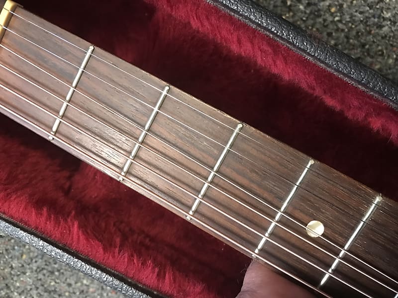 Elite by Takamine model TW20 handcrafted in Japan 1973 in good condition  with vintage hard case