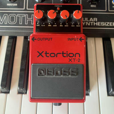 Boss XT-2 Xtortion (Silver Label) 1996 - 1998 - Red for sale