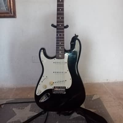 Fender Stratocaster MIM 1995 - Black with White Top for sale