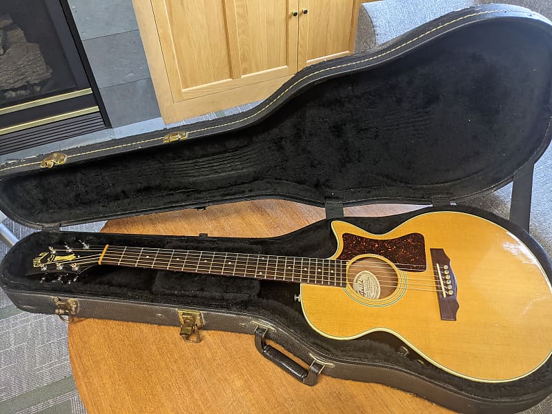 ギター GUILD SONGBIRD NAT Guild Songbird NT 1990 Natural Finish Guitar For Sale