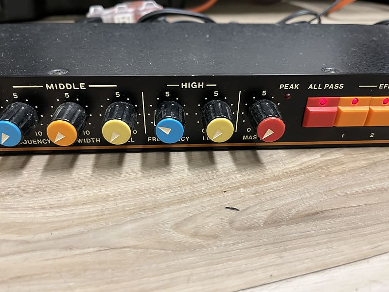 ALBIT N330 Keyboard Preamplifier Reverb
