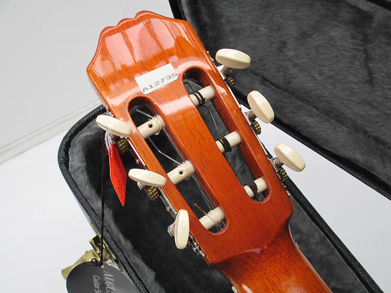 Aria AC25 Concert Classical Acoustic Guitar W/ TKL Case