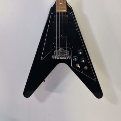 GIBSON FLYING V BASS bass guitars