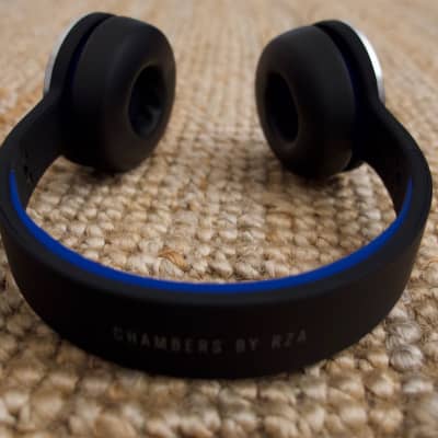 WESC ‘Chambers by RZA’ headphones, mint and free UK shipping image 5
