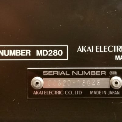 Akai MD280 Sampler Disc Drive & S612 Midi Digital Sampler w/ Cables 1985 Black image 5