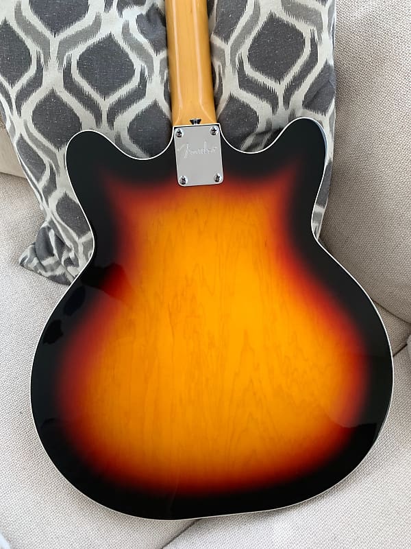 Fender Modern Player Coronado II Sunburst Bigsby B3