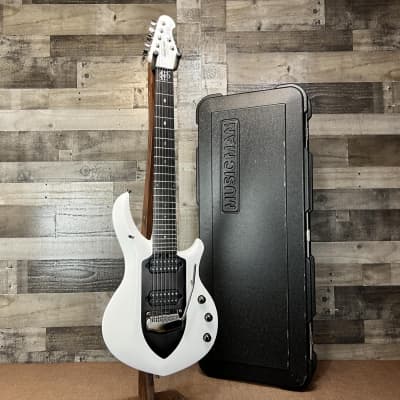 Ernie Ball Music Man Majesty 7 String Glacial Frost (476