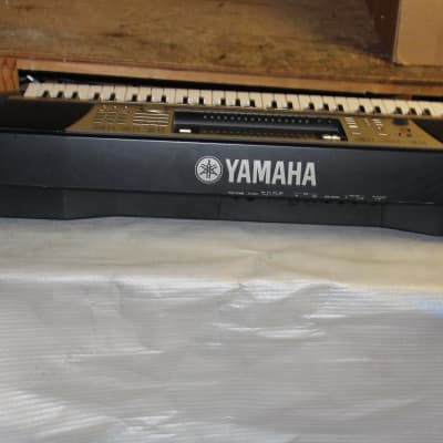 Yamaha PSR-740 image 9