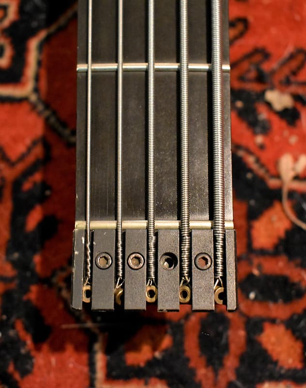 1991 Steinberger XQ-25 Five string bass 5 White Free