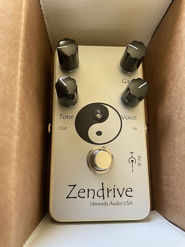 から厳選した Hermida Audio USA Zendrive エフェクター