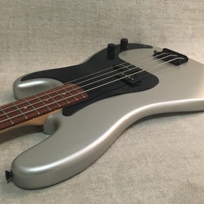 Squier 20th Anniversary Precision P Bass 2002 Silver w