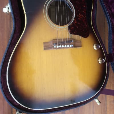 Gibson J-160E 1955 - 1969