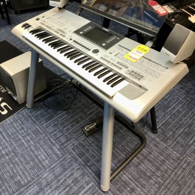 Yamaha Tyros 4 61 Key Arranger Keyboard with Stand - Pre Owned *IN STORE PICKUP ONLY*