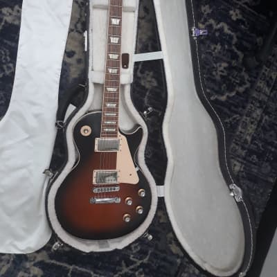 Gibson Traditional w/ Gibson Case - Consignment image 12