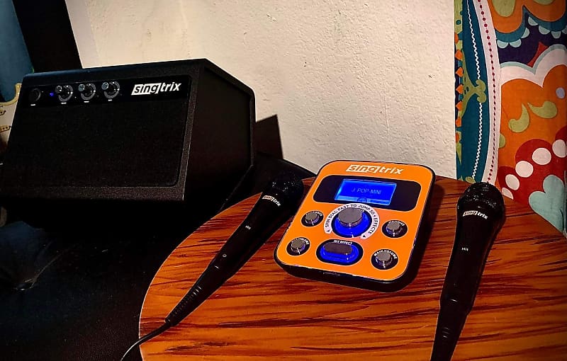 Singtrix Stadium Karaoke System With 2 FX Microphones and FX Reverb