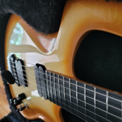 Parker Fly Deluxe Butterscotch Electric Guitar w/ Original Case image 3