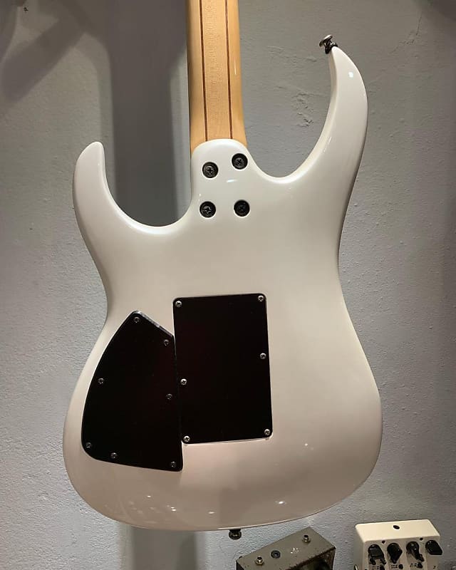 Cort Viva Custom Satin | Reverb