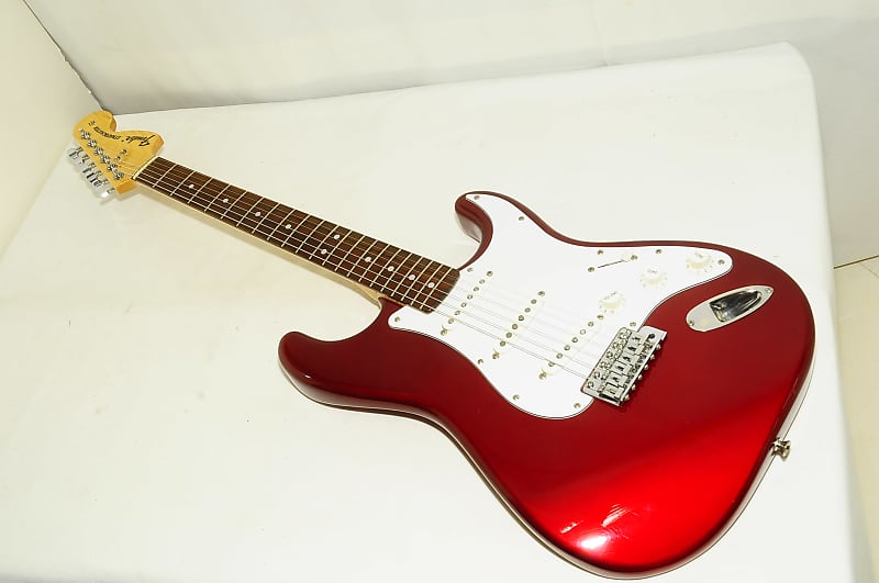 Fender Japan Stratcaster ST72 Electric Guitar RefNo 5609