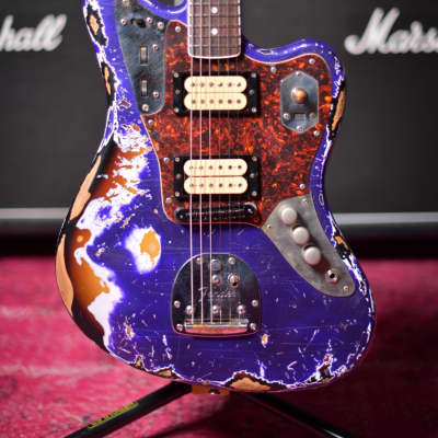 Fender Kurt Cobain Relic Jaguar ラッカー塗装 Fender Japan Jaguar Kurt Cobain Graffiti Yellow over