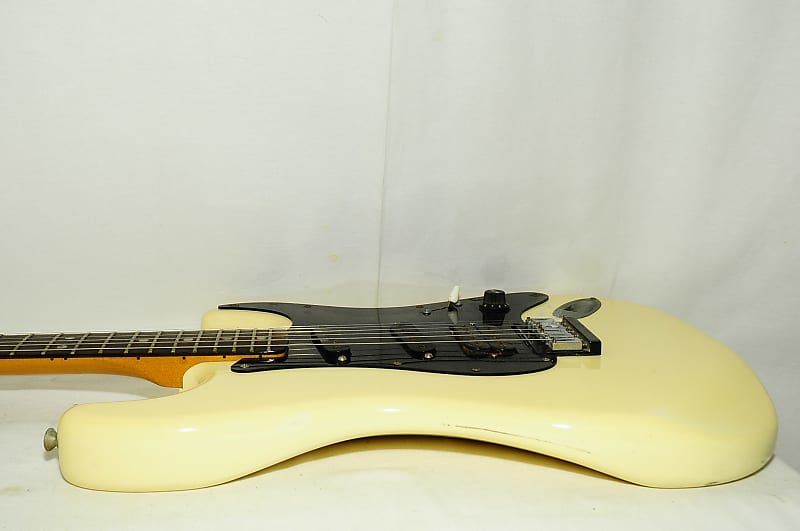 Fernandes ST-65JL Jake.E.Lee Electric Guitar Ref No 3888