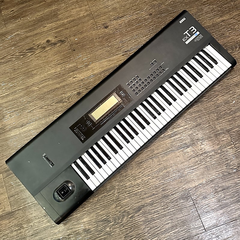 Korg T3 EX 61 key Music Workstation Synthesizer Piano Vintage Keyboard  1990s Black