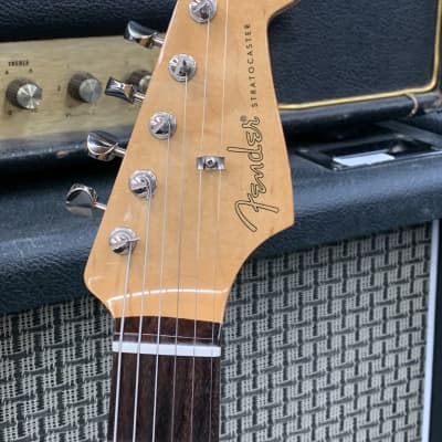 Fender Robert Cray Artist Series Signature Stratocaster 2014  Inca Silver image 4