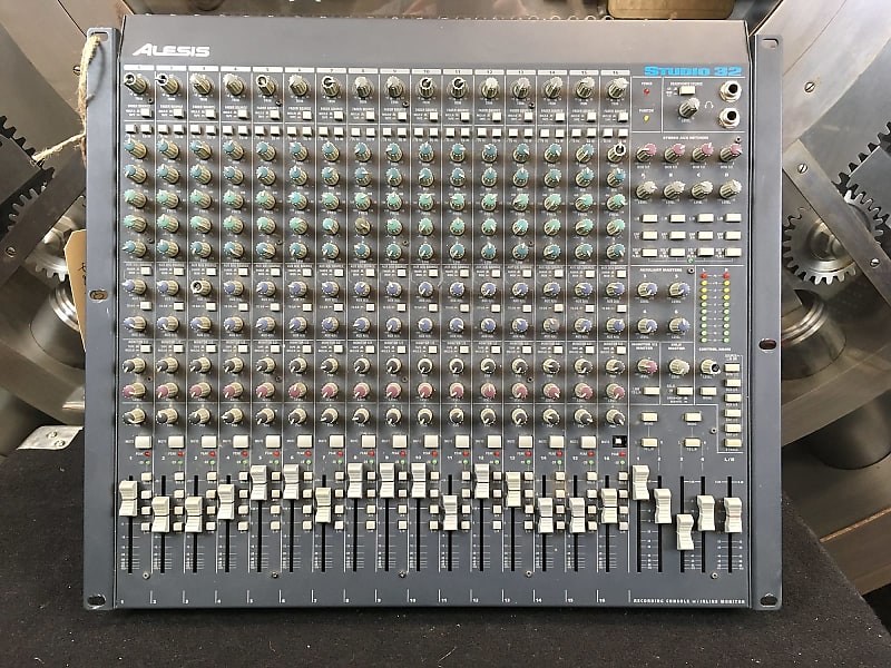 Alesis Studio 32 Mixer 90's - Black | Reverb