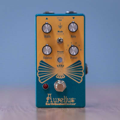 ギター EarthQuaker Devices Aurelius Aurelius Tri-Voice Chorus — EarthQuaker Devices