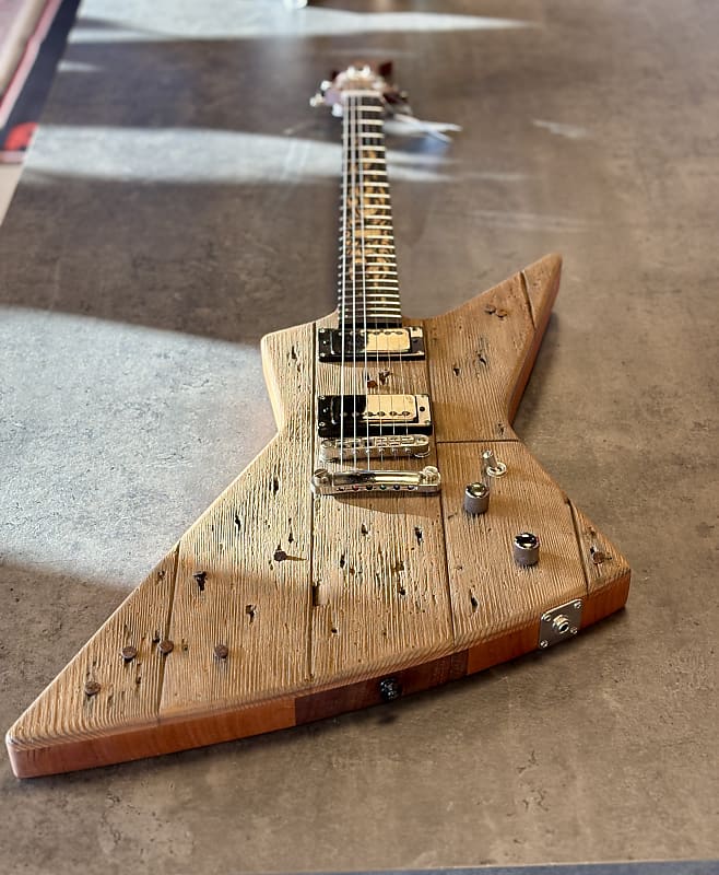 カルズのリトグラフ James Hetfield's Kenneth Lawrence Explorer 