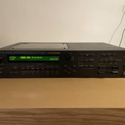Roland JV-1080 64-Voice Synthesizer Module 1994 - 2001 - Black