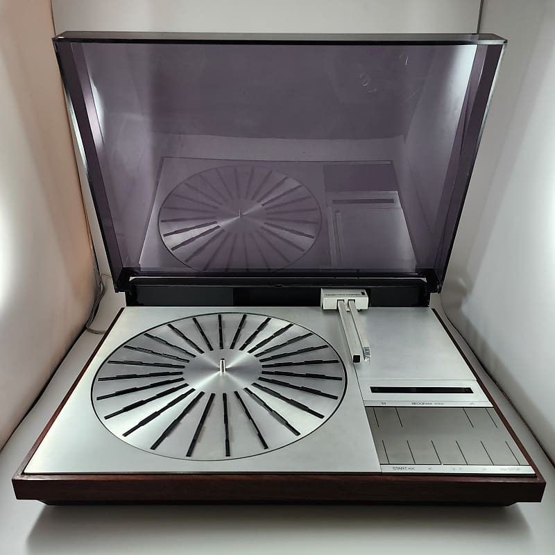 Bang &amp; Olufsen Beogram 4002 Turntable w/MMC4000 - Serviced 3-2025 - Works Great  			