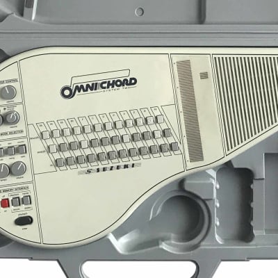 Vintage 1984 Suzuki Omnichord OM-84 System Two With OMC-2 Plastic Case image 2