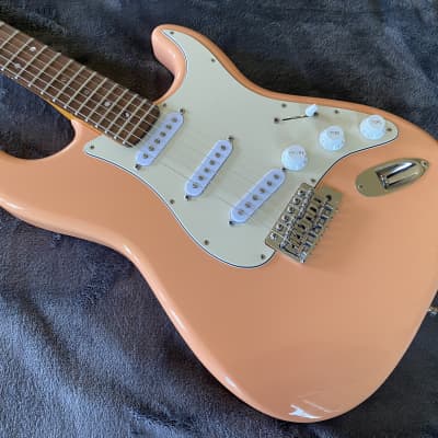 2023 Del Mar Lutherie Surfcaster Strat Coral Pink - Made in USA image 6
