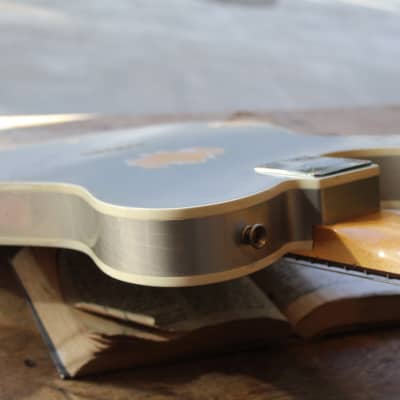 FENDER "Custom Shop 1960 Telecaster Custom Heavy Relic,Aged Inca Silver" HARDCASE, PAPERS image 9