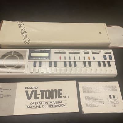 Casio VL-1 VL-Tone 29-Key Synthesizer Keyboard 1979 - 1984 - White