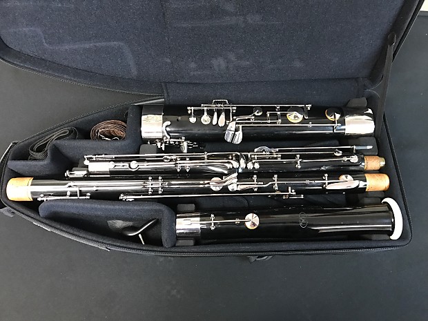Fox 201 Professional Maple Bassoon with Black Finish