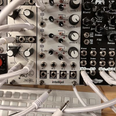 Intellijel Quad VCA - Eurorack Module on ModularGrid