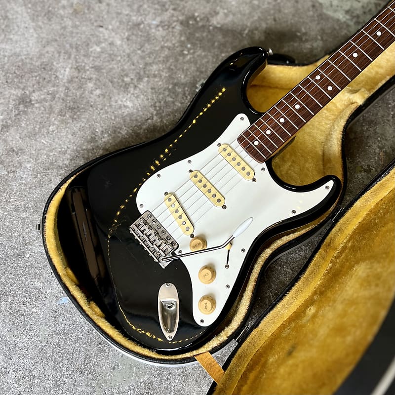 Yamaha ST-360R c 1970's - Black strat style electric guitar