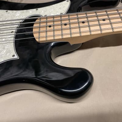 Dean Hillsboro 5 V J-Style 5-String Bass Black image 5